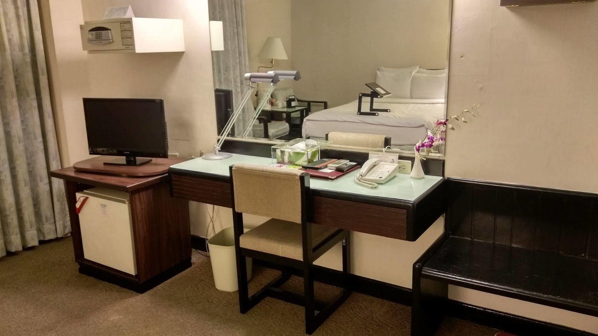 The Premier Hotel Tainan Dış mekan fotoğraf